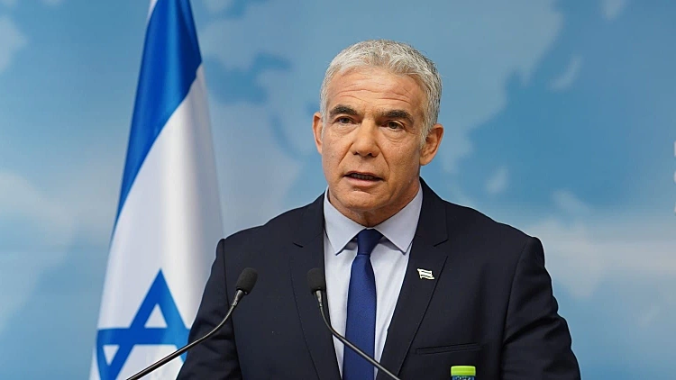 לפיד מגנה את רוסיה: "ההתקפה על אוקראינה - הפרה של הסדר הבינ"ל"
