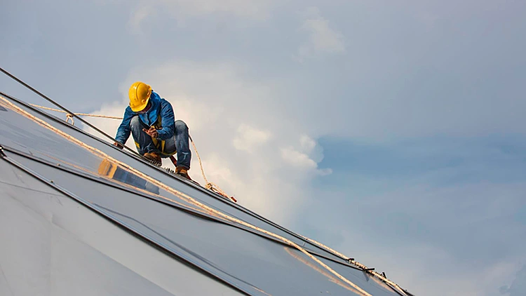 איטום בסנפלינג – איטום קירות חיצוניים בגבהים | רשת 13