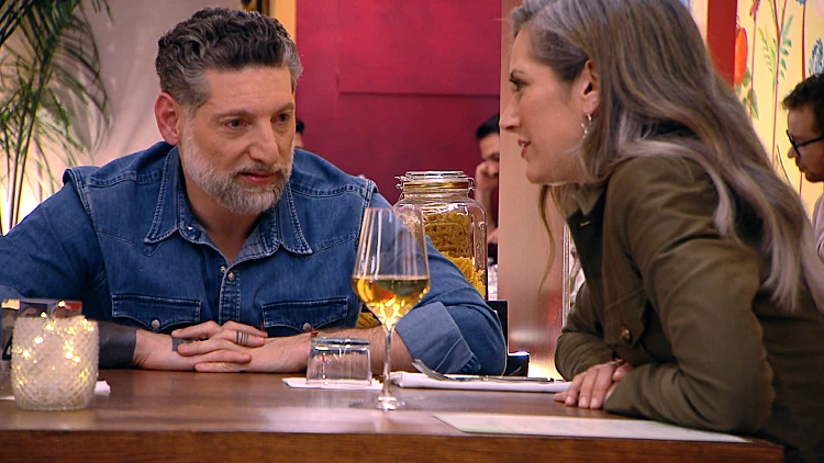 "כמה את מסוגלת להתגמש כטבחית?": אסף ורותי מאתגרים את דנה לי בזמן הסרוויס