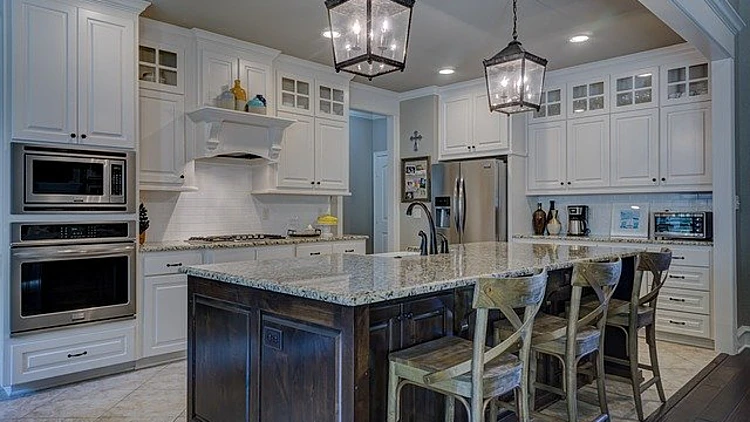 סגור שזה פתוח? עובדות חשובות על מטבחים פתוחים וסגורים | רשת 13