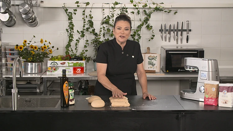 הקונדיטוריה של אסטלה, עונה 1, פרק 4: דרור כהן