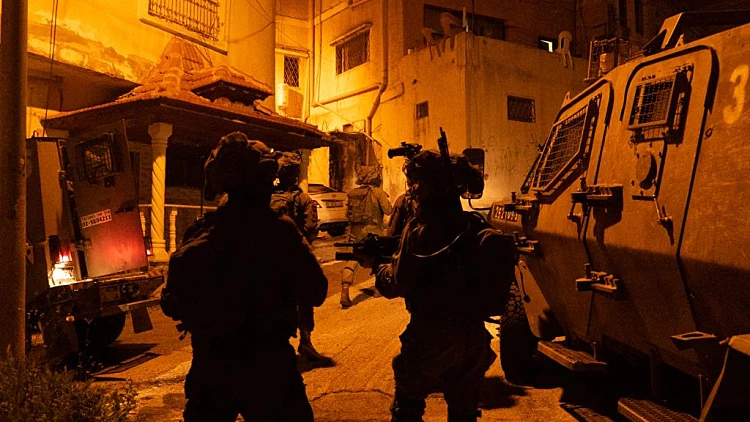 סוכל פיגוע בבנימין: פלסטיני תקף חייל בפטיש - ונורה