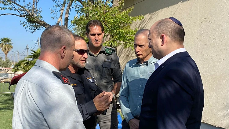 בנט: "פועלים להרגעת השטח בהר הבית ובכל רחבי ישראל"