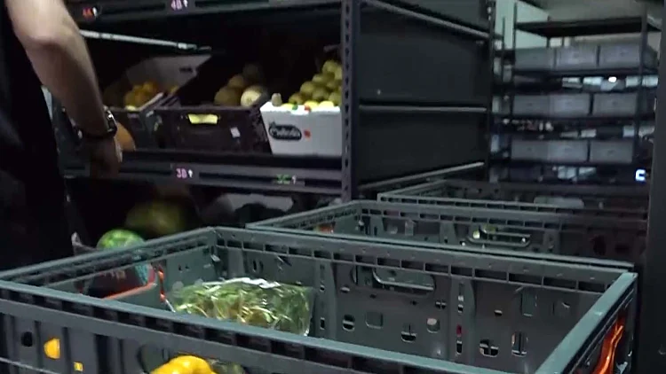 32 רובוטים: העובדים שמוזילים לכם את המחיר בעשרות אחוזים בסופר