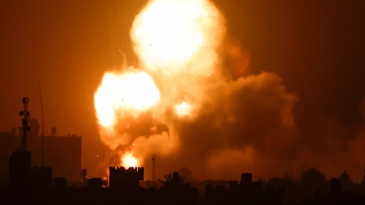 בתגובה לרקטה: צה"ל תקף מטרות חמאס ברצועה