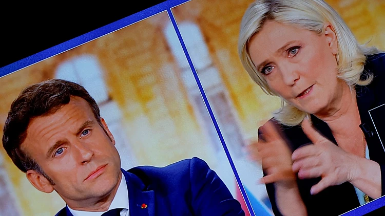 אחרי הטלטלה: מתח בצרפת לקראת הסבב השני, שיכריע את עתידה