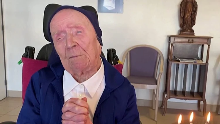 היורשת: הכירו את "האחות אנדרה" בת ה-118 - כעת האישה המבוגרת בעולם