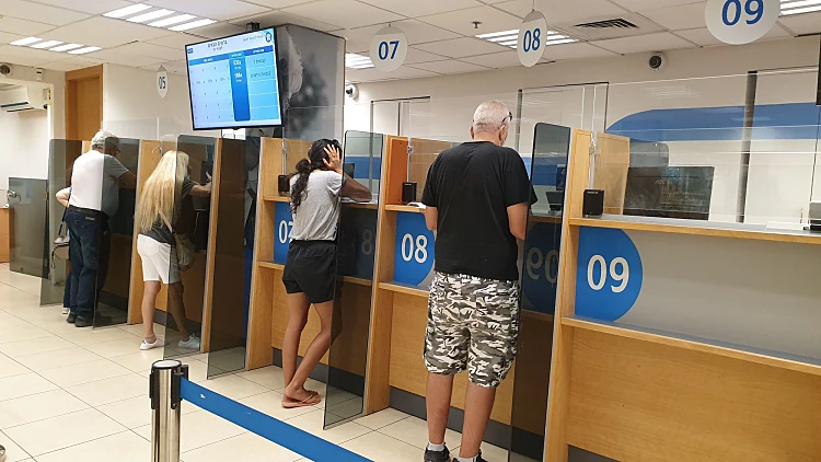 שר הרווחה מרגי יאריך את תוקפן של הקלות הקורונה