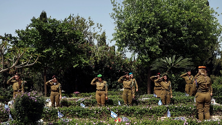 יו"ר יד לבנים: שוקל לקיים את טקסי יום הזיכרון ללא פוליטיקאים