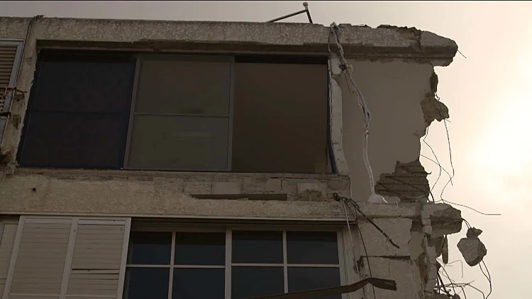 חצי שנה אחרי: הדיירים מהבניין שקרס נותרו ללא קורת גג - ובלי פיצוי