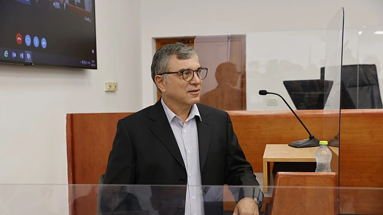 פרסום ראשון: הליכוד ומאות אלפי השקלים לחברה של פילבר