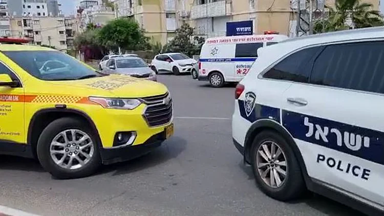 חשד לרצח באשדוד: אישה כבת 50 נמצאה ללא רוח חיים בביתה - בן זוגה נעצר