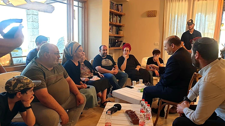בנו של לוחם הימ"מ לבנט בניחום האבלים: "אתה אשם כמו המחבל"