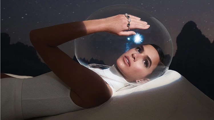 חשמל זורם בכפות ידייך | רשת 13