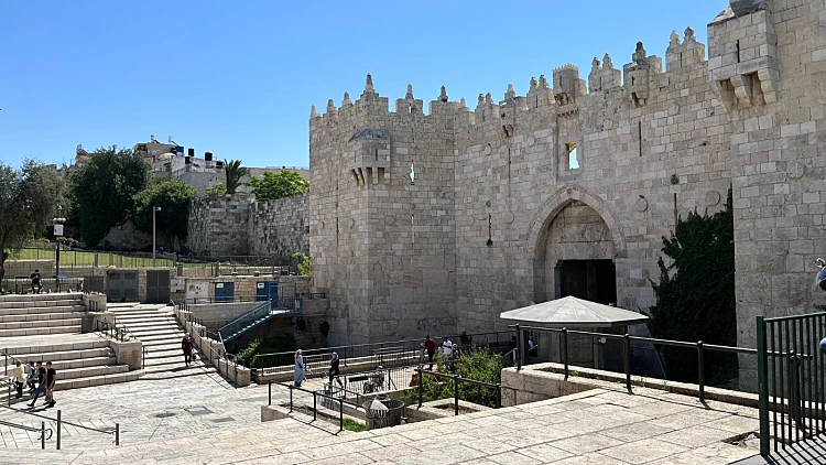 המקום הכי נפיץ בישראל: איך הפך שער שכם לפתיל הנפץ של המדינה?