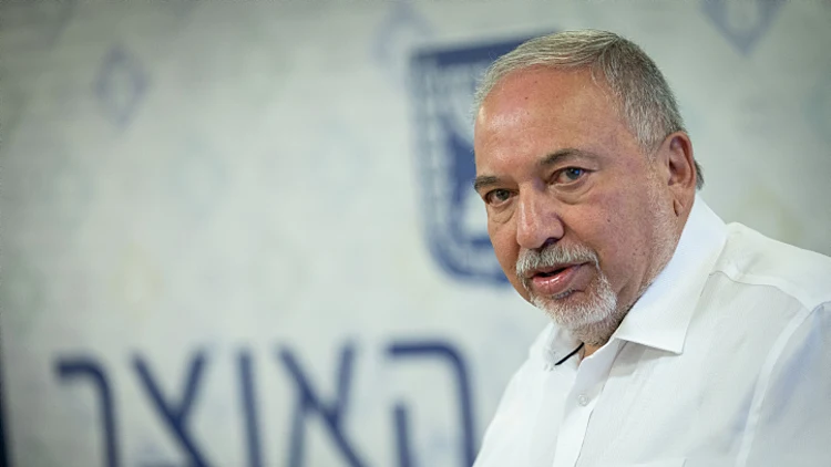 ליברמן: "להתאים את לוח החופשות של המורים להורים"