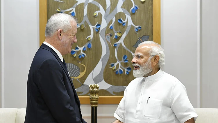 שר הביטחון בני גנץ בהודו עם ראש הממשלה נרנדרה מודי