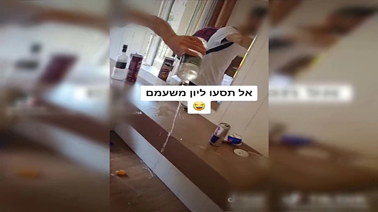 תיעוד: צעירים בחופשה הורסים חדר במלון ביוון