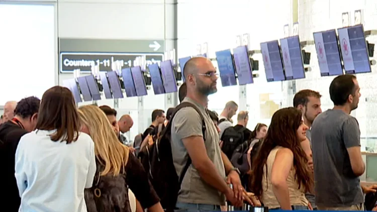 הבריחה מטורקיה: הישראלים שנצורים באיסטנבול - ואלה שמתחננים לקבל חזרה את כספם
