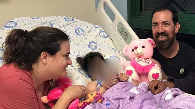 "ניסינו לעלות והסולם קרס": האב שנפל עם בתו לבאר משחזר