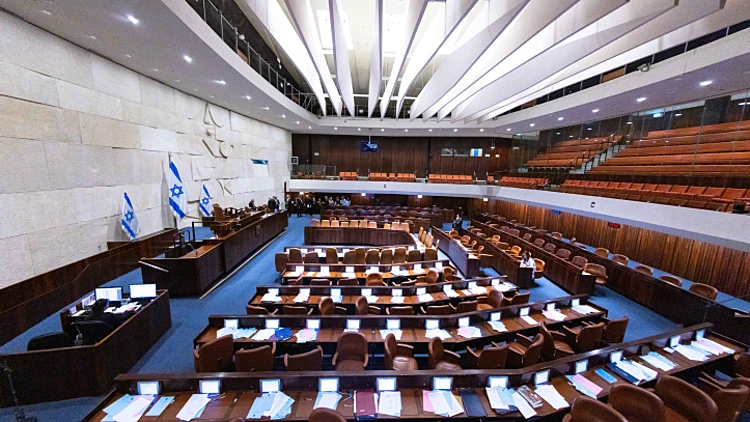 בדרך לבחירות: הכנסת אישרה את פיזורה בקריאה ראשונה