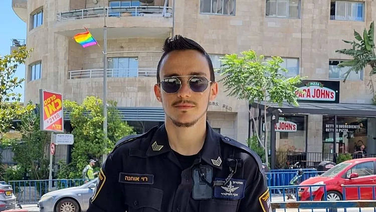 השוטר הטרנסג'נדר הראשון: "התגייסתי כדי לדאוג לקהילה שלי"