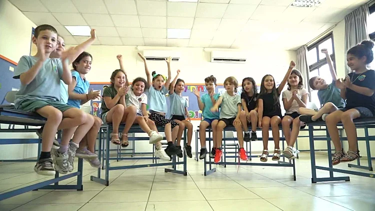 יוצאים לחופש הגדול: בוגרי שנת הלימודים הראשונה בכיתה א' מסכמים