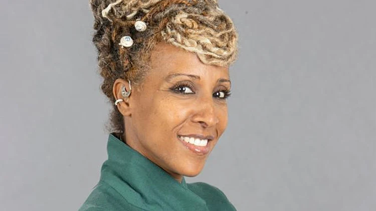 עו״ד רוני פנטנש מלכאי | אשת תקשורת ופעילה חברתית | רשת 13