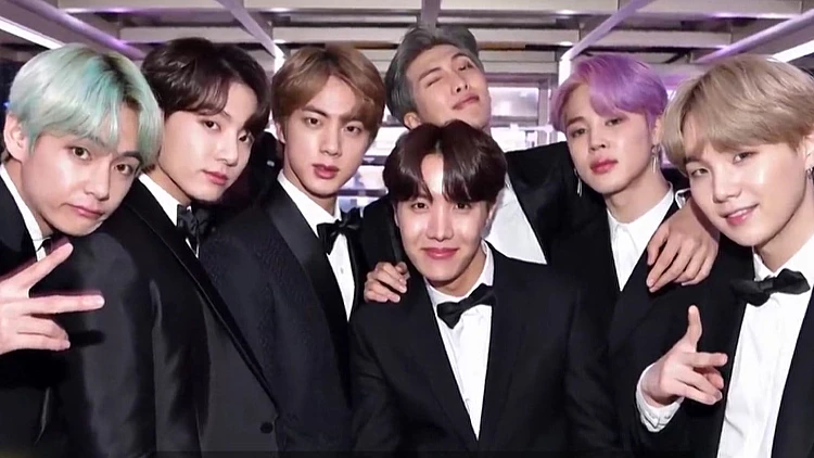 תופעת ה-BTS: להקת הבנים הקוריאנית שהגדירה מחדש את הפופ