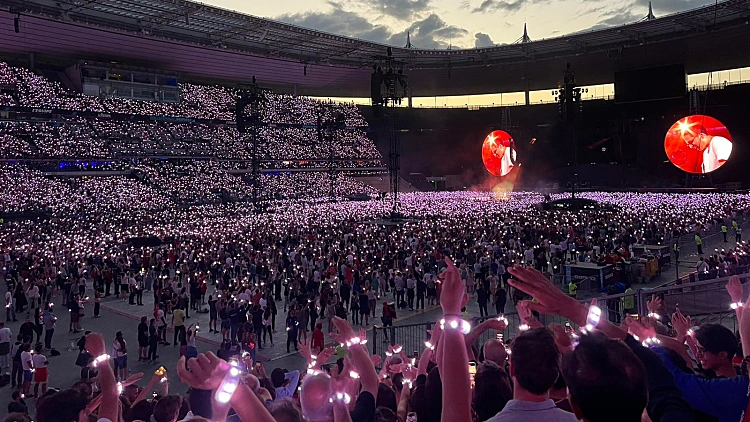 קולדפליי בפריז