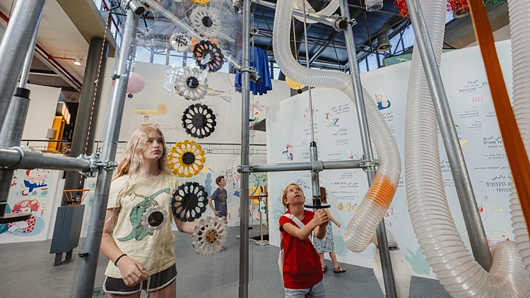 יום הולדת 30 מוזיאון המדע - צלם אמיר גנון