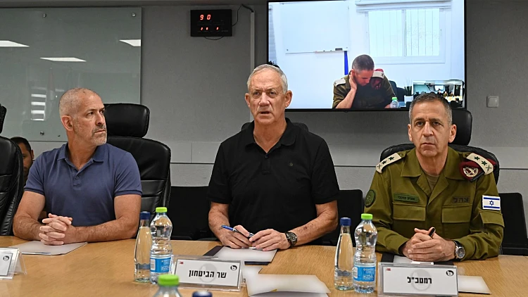 גנץ: "לא ששים אלי קרב - אך גם לא מהססים לצאת אליו"