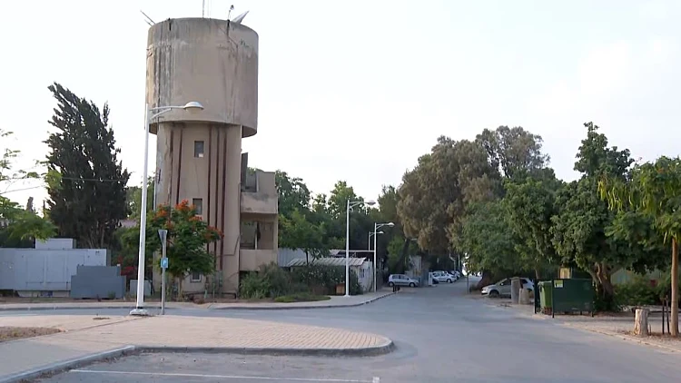 "אופטימיות שזר לא יבין": החיים בעוטף בצל האזעקות