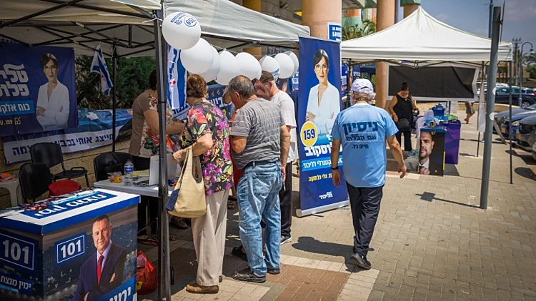 הקרב על רשימת הליכוד: לפחות 6 ח"כים מכהנים נאבקים על מקומם