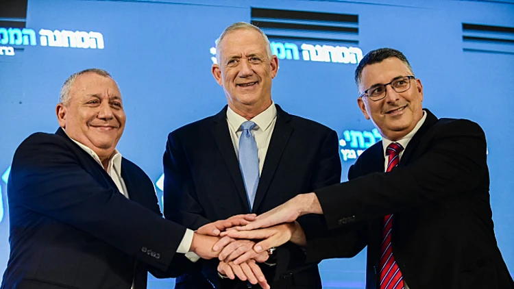 לשרוד כמו גנץ או לסיים כמו אשכנזי: המבחן של איזנקוט