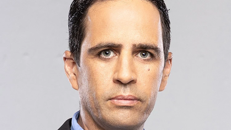 אלמוג בוקר דעה