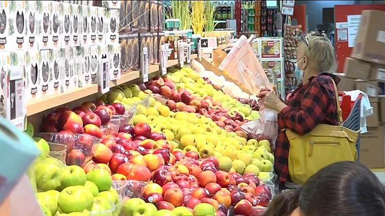 אבסורד המים: המדינה לא מוזילה עלויות - ומחירי הפירות מזנקים