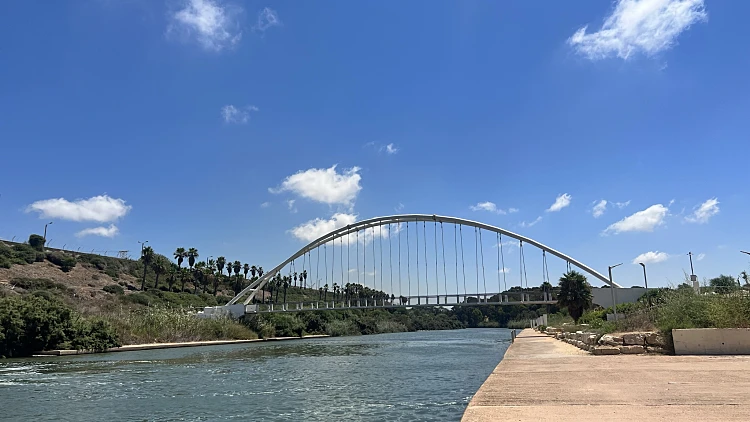 התחזית לחג: מזג אוויר נעים - סיכוי לגשם מקומי באזורי החוף
