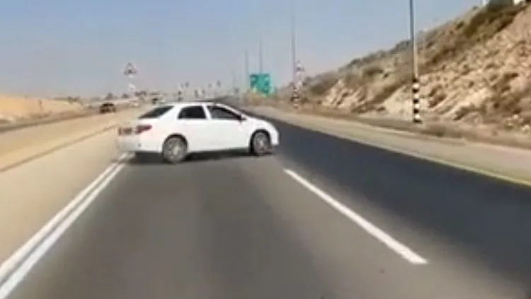 התפרע על הכביש בשיירת חתונה - ונעצר • תיעוד
