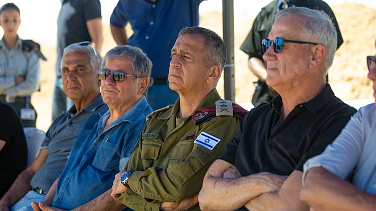 גנץ: "הסכם שלא יחזיר את איראן שנים אחורה - יפגע בביטחון העולמי"