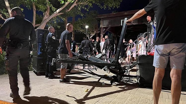 עמוד קרס בהופעה של סטטיק ובן אל באילת: 2 ילדות נפצעו