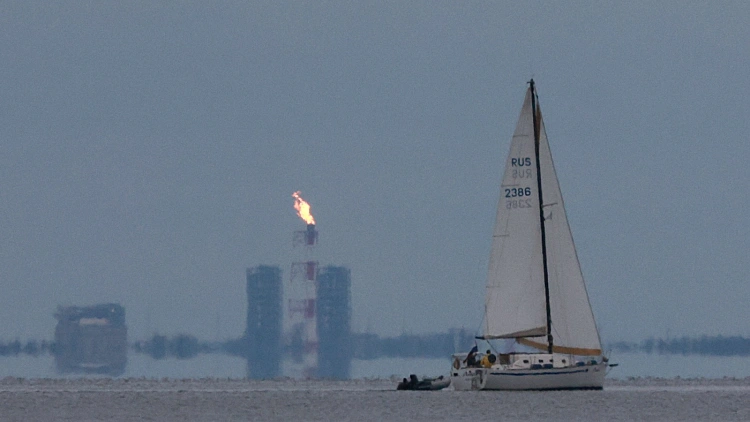 דיווח: רוסיה שורפת גז כי "אף אחד לא רוצה לקנות ממנה"