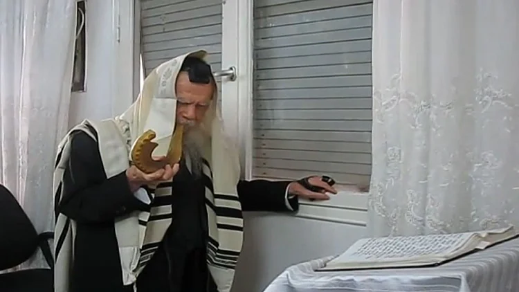 "אין לזה הסבר": המרן בן ה-100 שהוביל למשבר ביהדות התורה