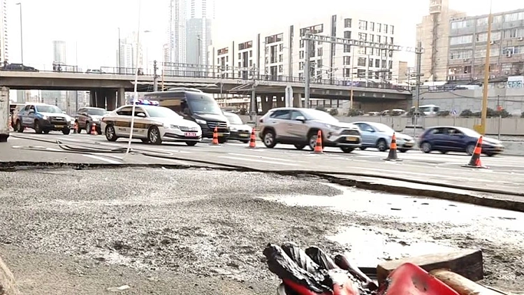 הבולען שנפער בנתיבי איילון