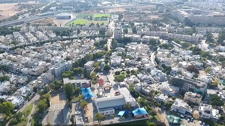 "הצורך לעזור לילדים גדל": כך תעבוד תוכנית "משכנתה הפוכה"