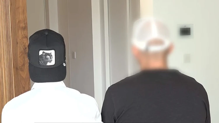 הפוליטיקאית, התלמיד - והמורה שהופקרה: "נס שהיא לא התאבדה"