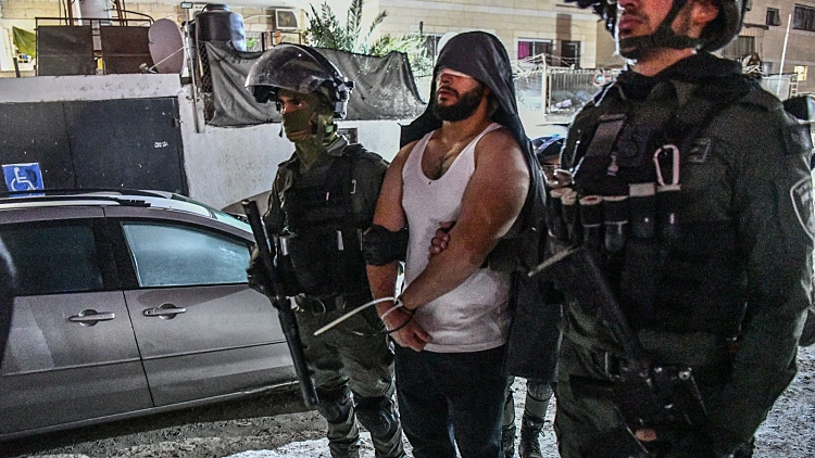 כוחות הביטחון עצרו הלילה 8 חשודים בסיוע למחבל שביצע את הפיגוע במחסום שועפאט