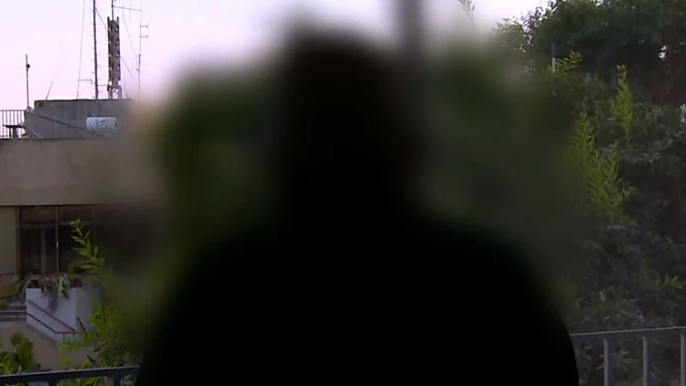 סרטון עירום של מורה הופץ וההורים זועמים: "לא מוכנים שילמד"