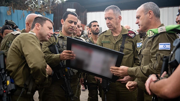 תחקיר ראשוני של הפיגוע: המחבל פתח באש פעמיים תוך 8 דקות