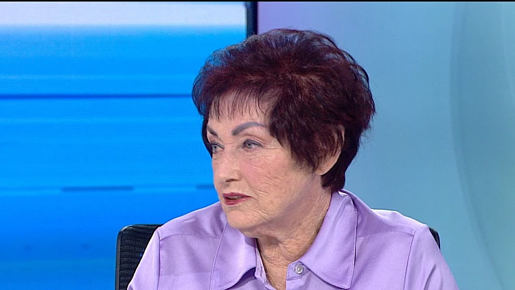 הכירו את ברכה מרקוביץ' שפתחה פאב עם חבריה בדיור המוגן